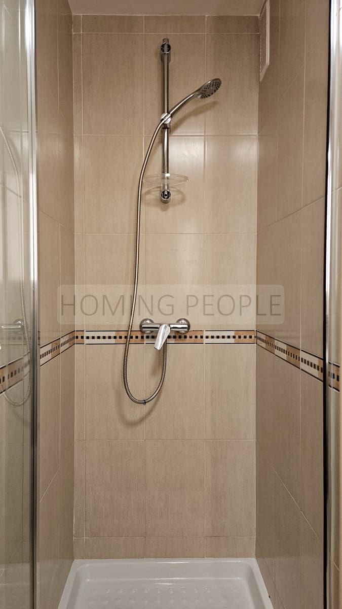 3 Zimmer Wohnung zu vermieten in La Herradura mit Garage - 1.300 € (Ref: 10075385)