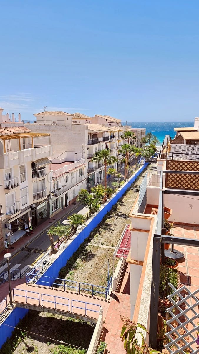 3 Zimmer Wohnung zu vermieten in La Herradura mit Garage - 1.300 € (Ref: 10075385)