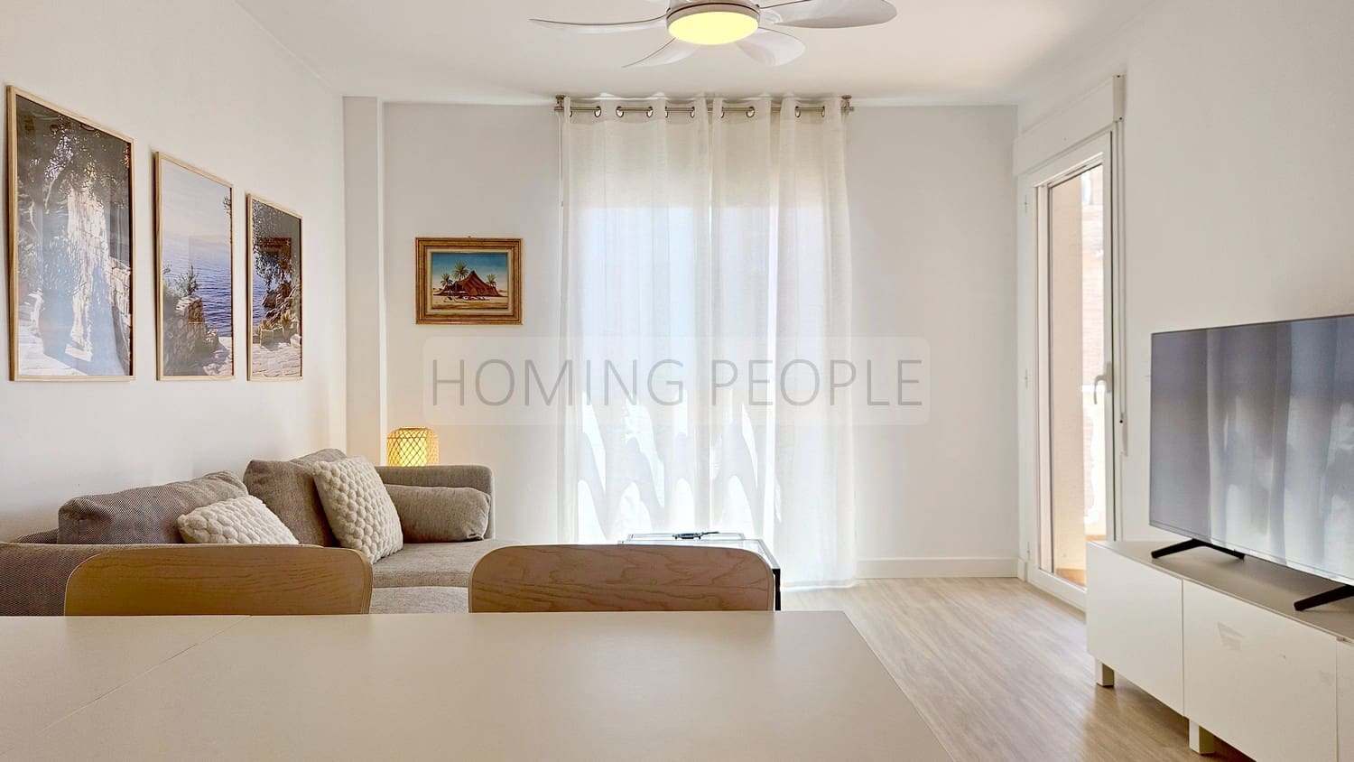 3 Zimmer Wohnung zu vermieten in La Herradura mit Garage - 1.300 € (Ref: 10075385)