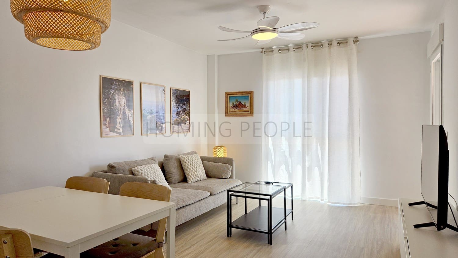 3 Zimmer Wohnung zu vermieten in La Herradura mit Garage - 1.300 € (Ref: 10075385)