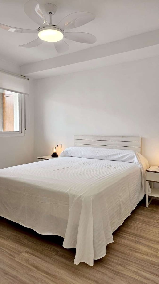 3 slaapkamer Flat te huur in La Herradura met garage - € 1.300 (Ref: 10088940)