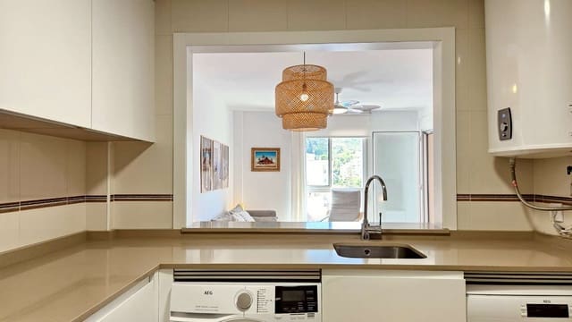3 slaapkamer Flat te huur in La Herradura, Almuñécar met garage - € 1.300 (Ref: 10088940)