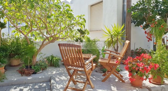 1 soveværelse Strandlejlighed til leje i La Herradura, Almuñécar - € 600 (Ref: 10118825)