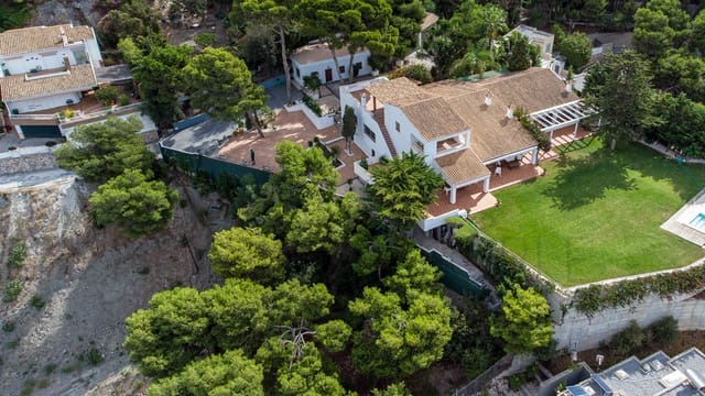 Rakentamaton maa myytävänä paikassa Almuñécar - 1 100 000 € (Ref: 6404434)