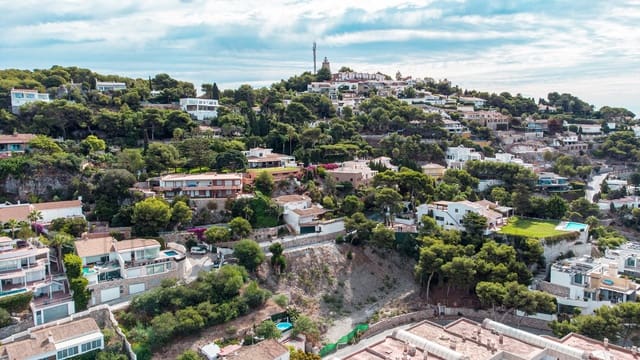 Rakentamaton maa myytävänä paikassa Almuñécar - 1 100 000 € (Ref: 6404434)