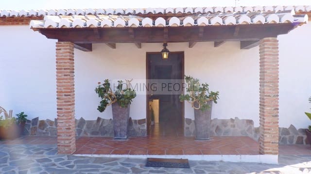 5 bedroom Villa for sale in Almuñécar with pool - € 750,000 (Ref: 7086187)