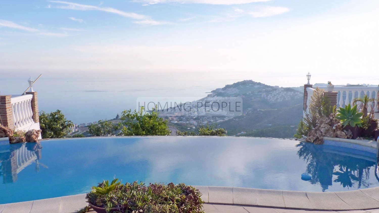 5 bedroom Villa for sale in Almunecar with pool - € 750,000 (Ref: 7086187)