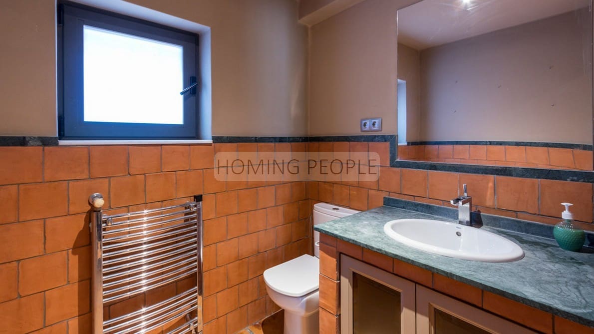 5 bedroom Villa for sale in Almunecar with pool - € 1,400,000 (Ref: 7622605)