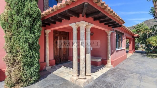 5 bedroom Villa for sale in Almuñécar with pool - € 1,400,000 (Ref: 7622605)