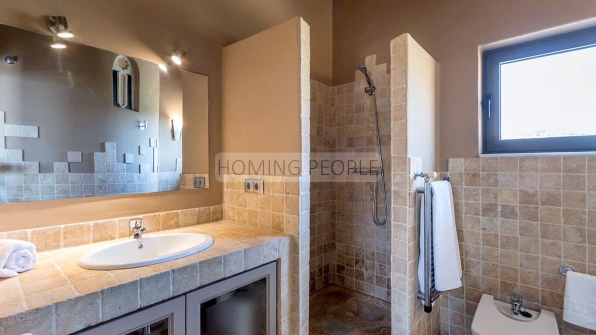 5 bedroom Villa for sale in Almunecar with pool - € 1,400,000 (Ref: 7622605)