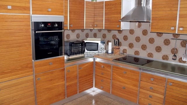 6 bedroom Villa for sale in Almuñécar - € 650,000 (Ref: 8338285)