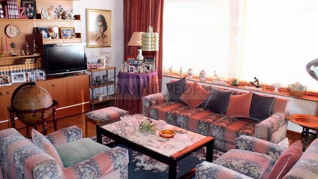 6 bedroom Villa for sale in Almuñécar - € 650,000 (Ref: 8338285)