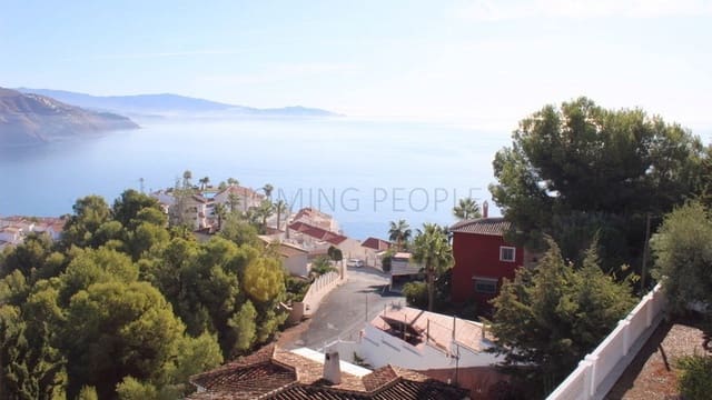 6 bedroom Villa for sale in Almuñécar - € 650,000 (Ref: 8338285)