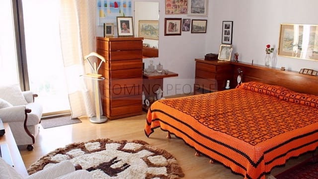 6 bedroom Villa for sale in Almuñécar - € 650,000 (Ref: 8338285)