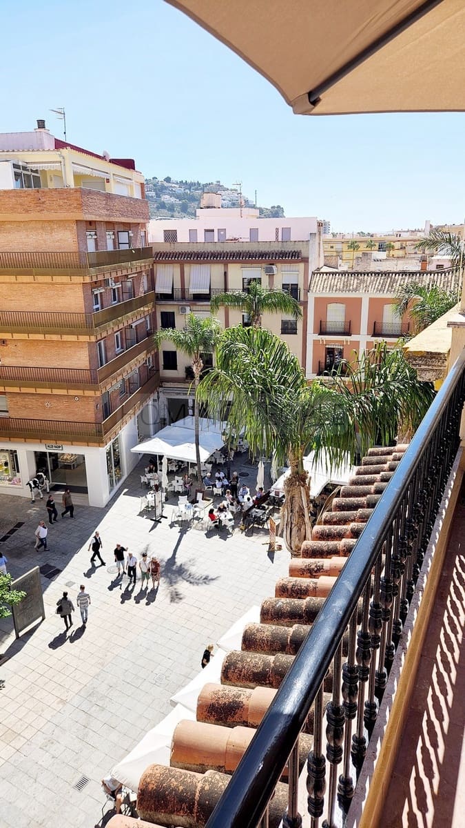 2 slaapkamer Strandappartement te huur in Almunecar - € 1.100 (Ref: 8917619)