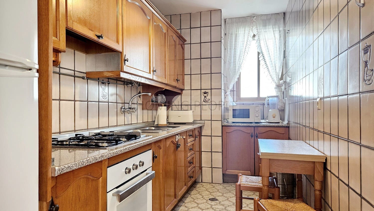 2 slaapkamer Strandappartement te huur in Almunecar - € 1.100 (Ref: 8917619)