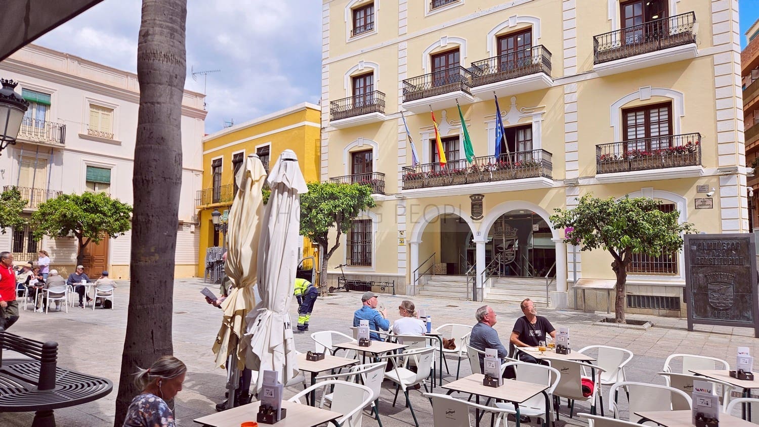 2 slaapkamer Strandappartement te huur in Almunecar - € 1.100 (Ref: 8917619)