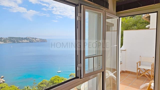 4 slaapkamer Rijtjeshuis te koop in La Herradura, Almuñécar met garage - € 365.000 (Ref: 9251908)