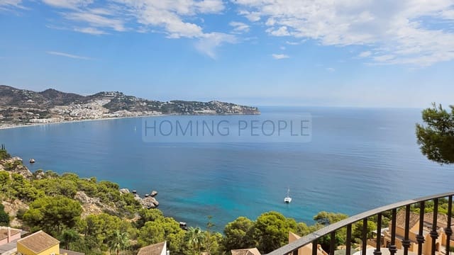 4 slaapkamer Rijtjeshuis te koop in La Herradura, Almuñécar met garage - € 365.000 (Ref: 9251908)