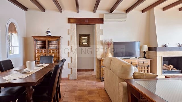 4 slaapkamer Rijtjeshuis te koop in La Herradura, Almuñécar met garage - € 365.000 (Ref: 9251908)