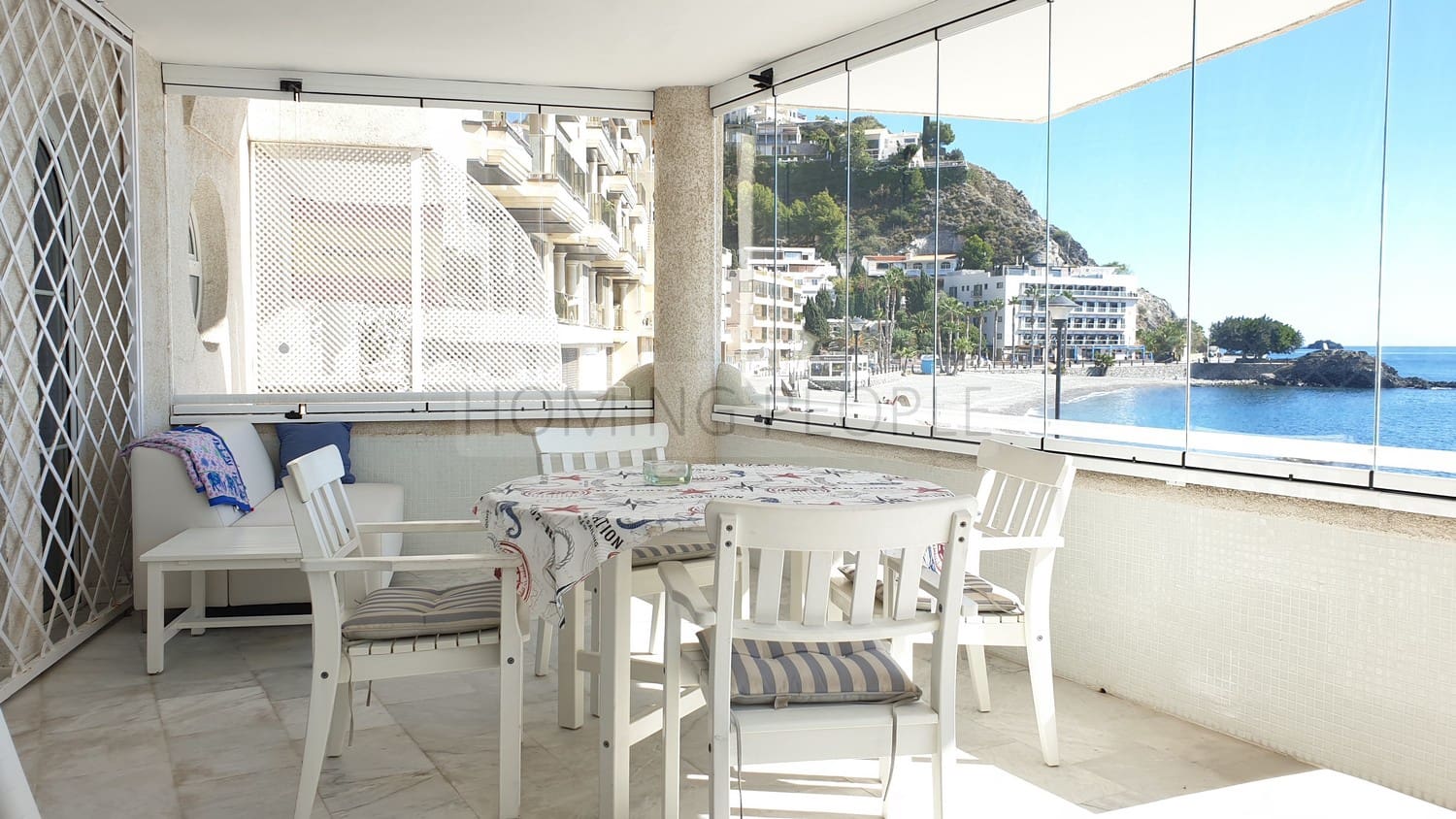 2 makuuhuone Asunto myytävänä paikassa Cotobro - 675 000 € (Ref: 9303171)