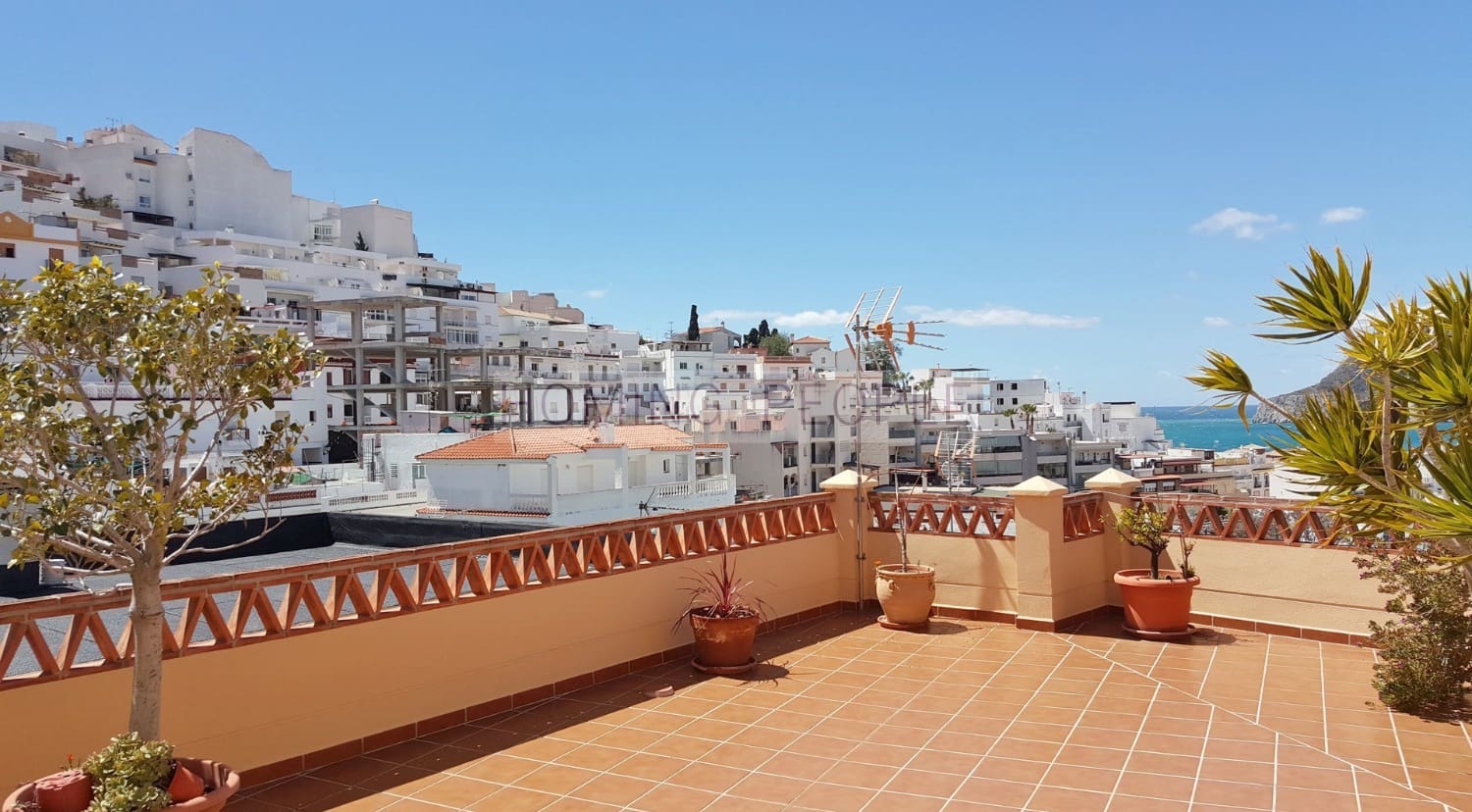 2 sovrum Villa att hyra i La Herradura med pool garage - 1 300 € (Ref: 9382425)