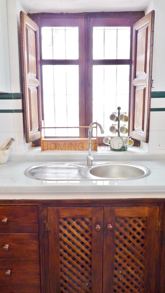 5 quarto Casa em Banda para arrendar em Almunecar com piscina - 2 300 € (Ref: 9395779)