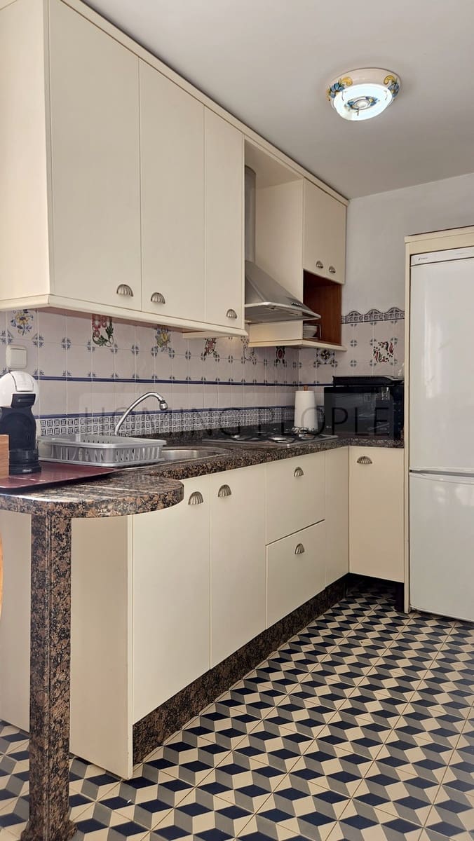 2 sypialnia Apartament do wynajęcia w Almunecar - 900 € (Ref: 9398235)