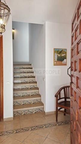 5 Zimmer Villa zu vermieten in Alcaucín mit Pool - 1.700 € (Ref: 9400516)