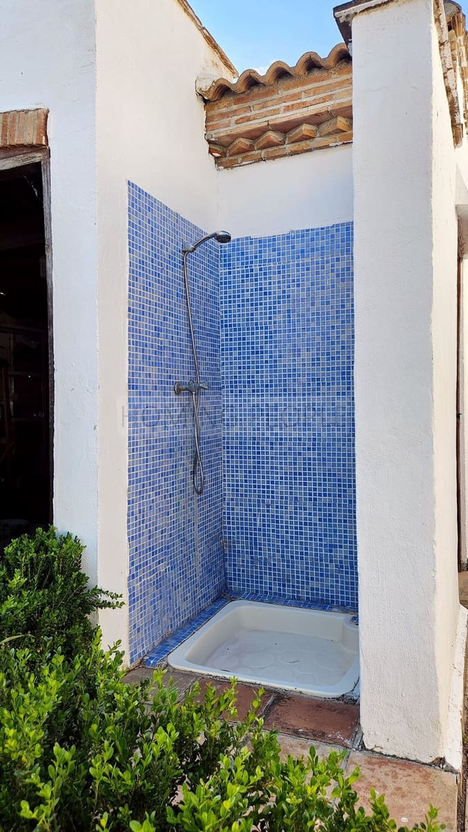 5 Zimmer Villa zu vermieten in Alcaucin mit Pool - 1.700 € (Ref: 9400516)