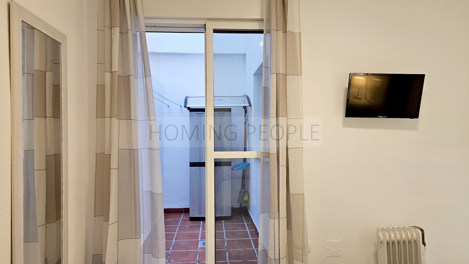 2 bedroom Flat for rent in La Herradura - € 980 (Ref: 9426937)