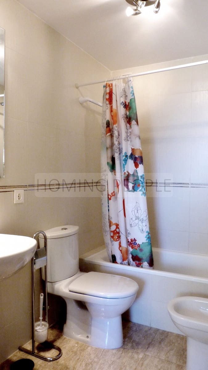 Apartamento Playa de 2 habitaciones en La Herradura en alquiler - 800 € (Ref: 9450185)