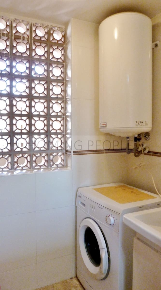 Apartamento Playa de 2 habitaciones en La Herradura en alquiler - 800 € (Ref: 9450185)