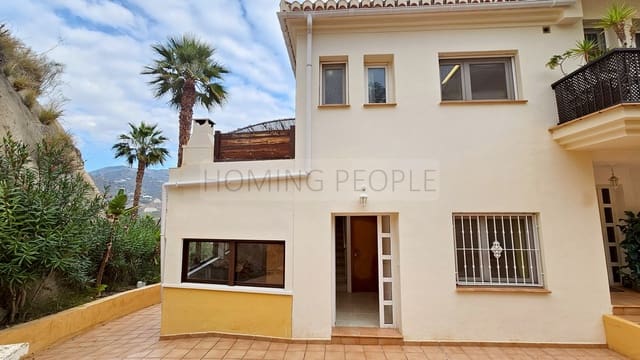 2 bedroom Flat for rent in Almuñécar with pool garage - € 1,200 (Ref: 9451983)