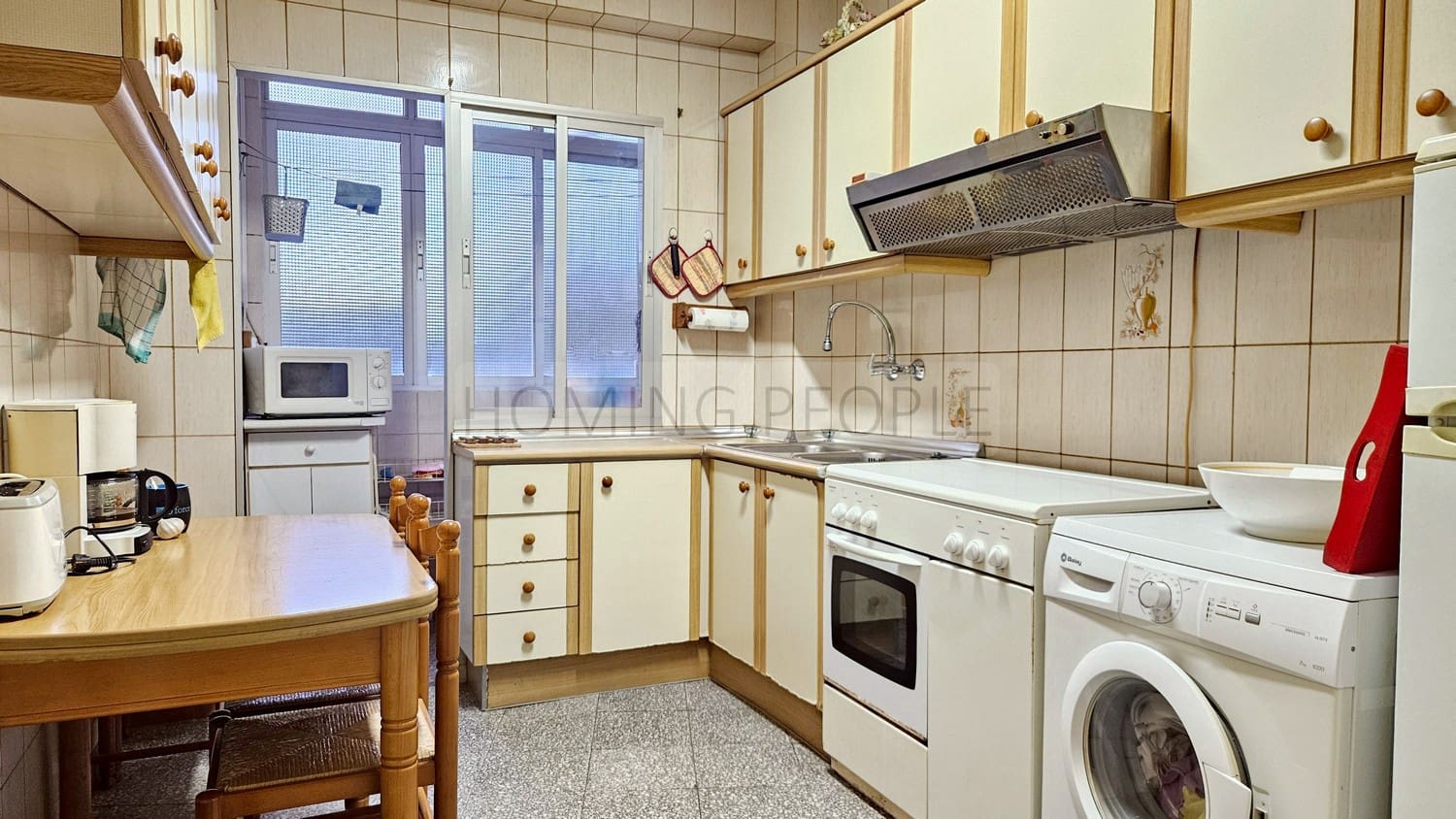 3 bedroom Flat for sale in Malaga city - € 269,000 (Ref: 9480983)