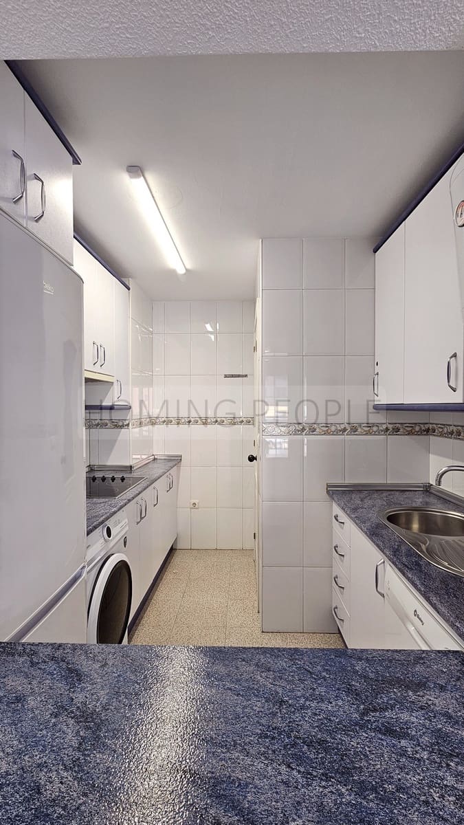 2 bedroom Flat for rent in La Herradura - € 980 (Ref: 9540886)