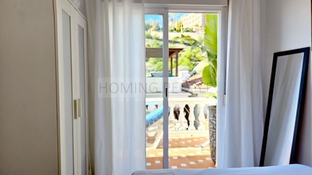 Apartamento de 2 habitaciones en Almuñécar en alquiler - 900 € (Ref: 9540887)