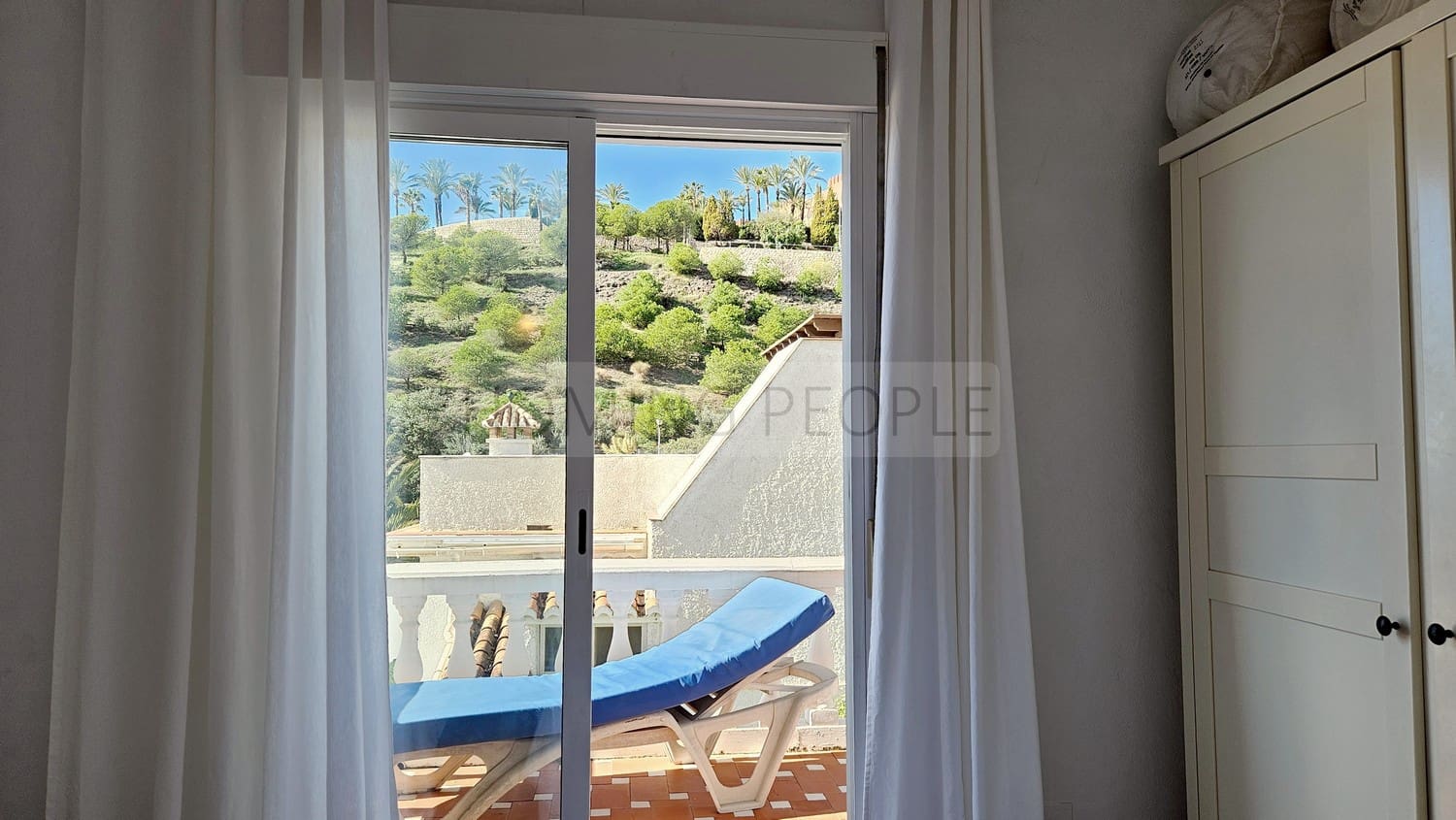 Apartamento de 2 habitaciones en Almuñécar en alquiler - 900 € (Ref: 9540887)