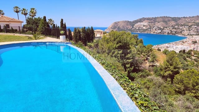 Chalet de 5 habitaciones en La Herradura, Almuñécar en alquiler con piscina garaje - 5.000 € (Ref: 9719684)