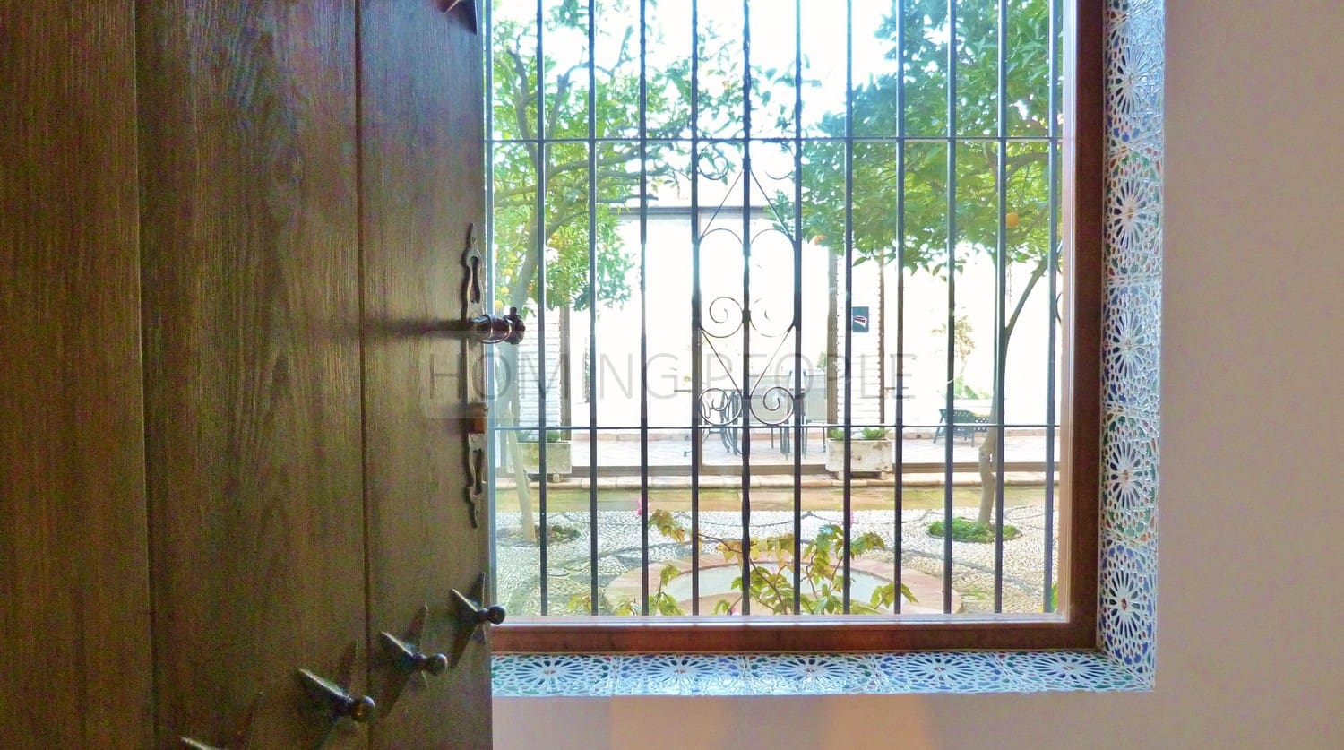 4 bedroom Villa for rent in La Herradura with pool garage - € 3,000 (Ref: 9719685)