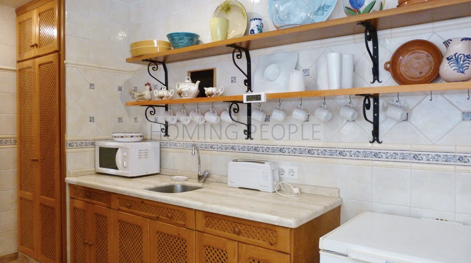 4 bedroom Villa for rent in La Herradura with pool garage - € 3,000 (Ref: 9719685)