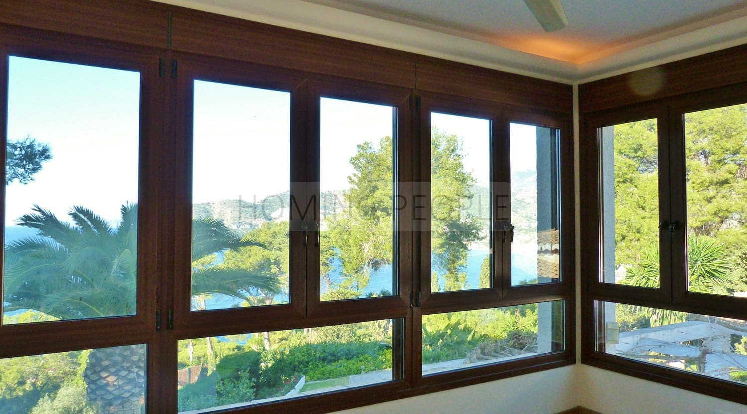 4 bedroom Villa for rent in La Herradura with pool garage - € 3,000 (Ref: 9719685)