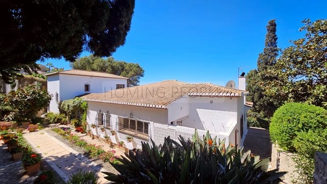 4 slaapkamer Villa te huur in La Herradura, Almuñécar met zwembad garage - € 3.500 (Ref: 9719685)