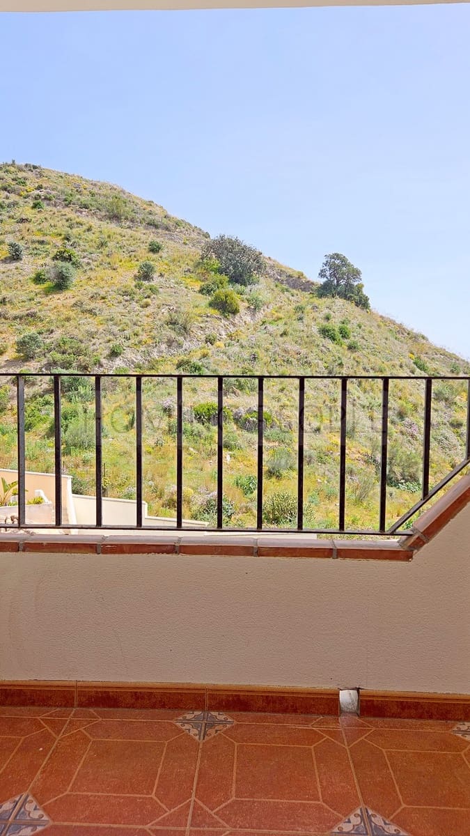 2 makuuhuone Rivitalo vuokrattavana paikassa Cotobro mukana uima-altaan 
autotalli - 900 € (Ref: 9761745)