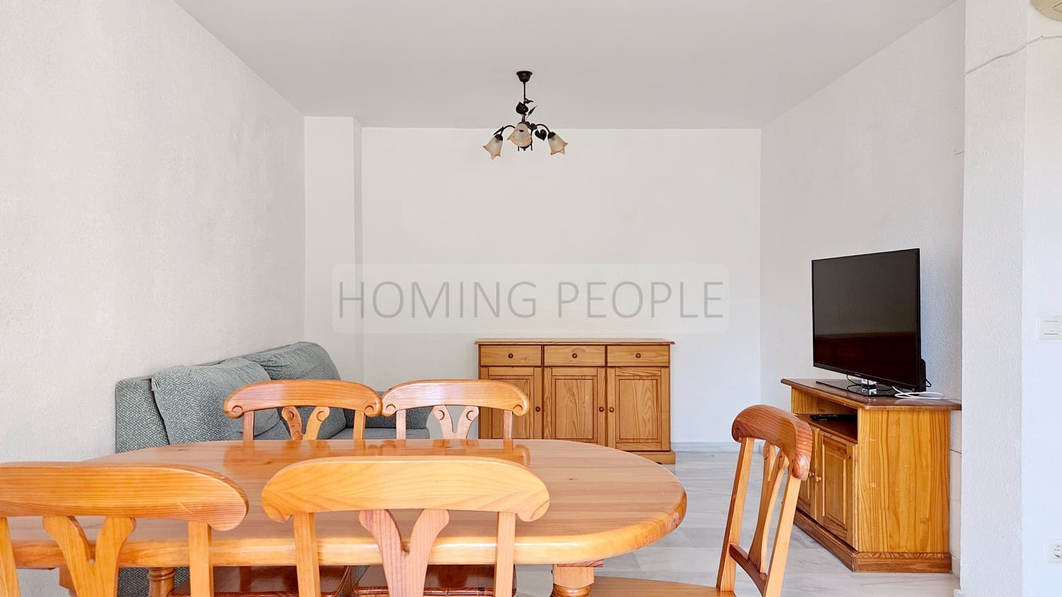 2 makuuhuone Rivitalo vuokrattavana paikassa Cotobro mukana uima-altaan 
autotalli - 900 € (Ref: 9761745)