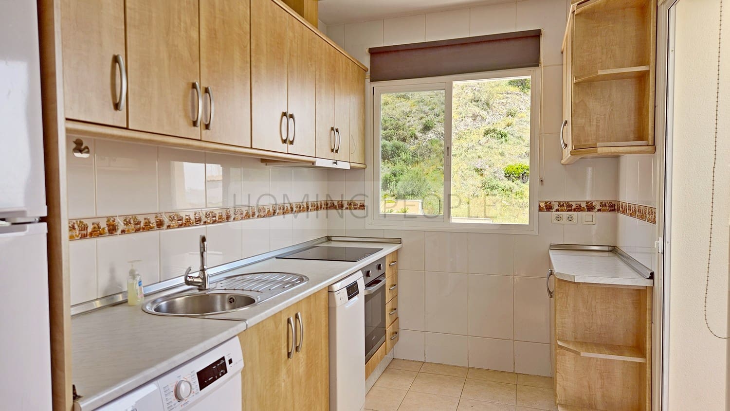 2 makuuhuone Rivitalo vuokrattavana paikassa Cotobro mukana uima-altaan 
autotalli - 900 € (Ref: 9761745)