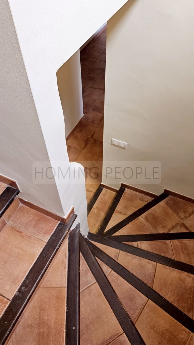 4 makuuhuone Rivitalo vuokrattavana paikassa La Herradura mukana 
autotalli - 1 500 € (Ref: 9770333)