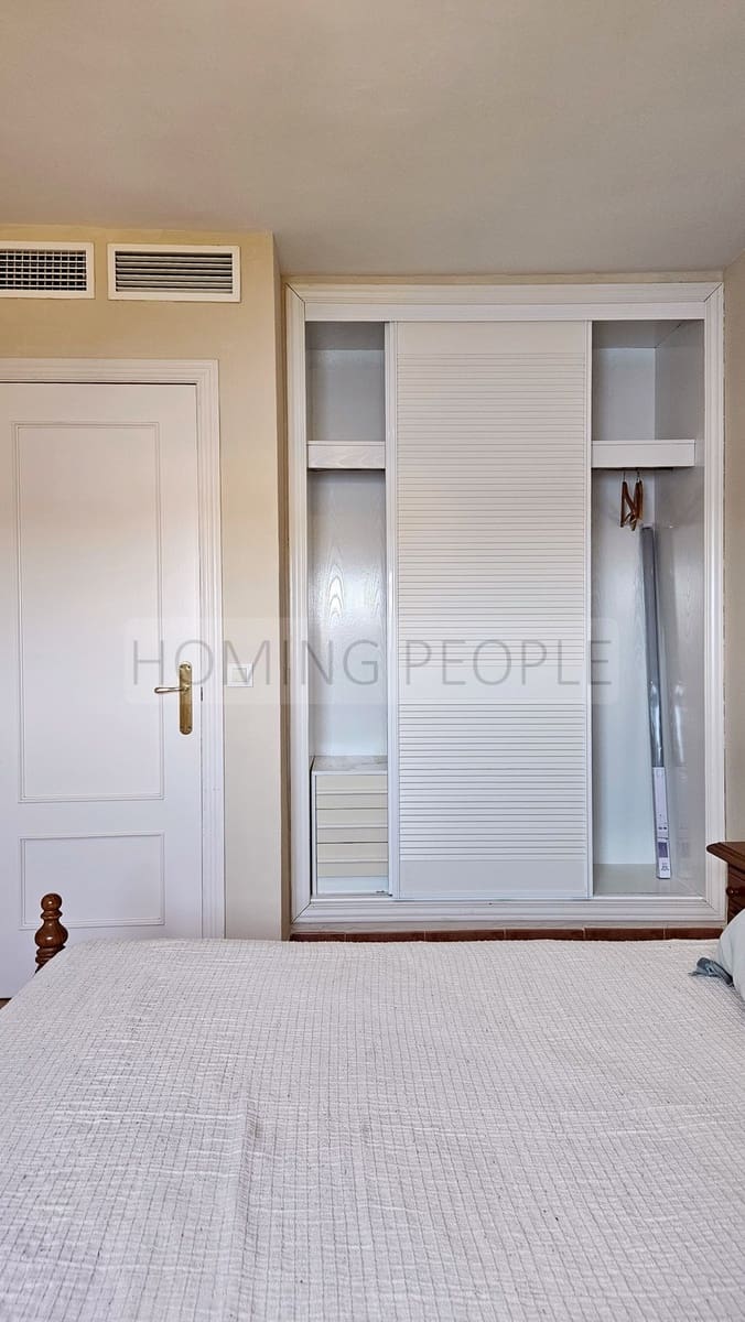 4 makuuhuone Rivitalo vuokrattavana paikassa La Herradura mukana 
autotalli - 1 500 € (Ref: 9770333)