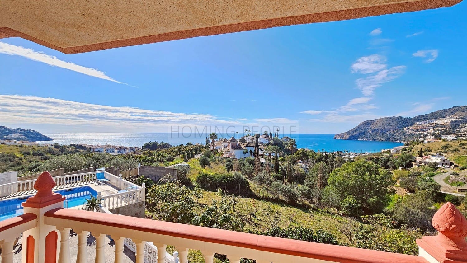 4 bedroom Finca/Country House for rent in La Herradura with pool garage - € 3,500 (Ref: 9780218)