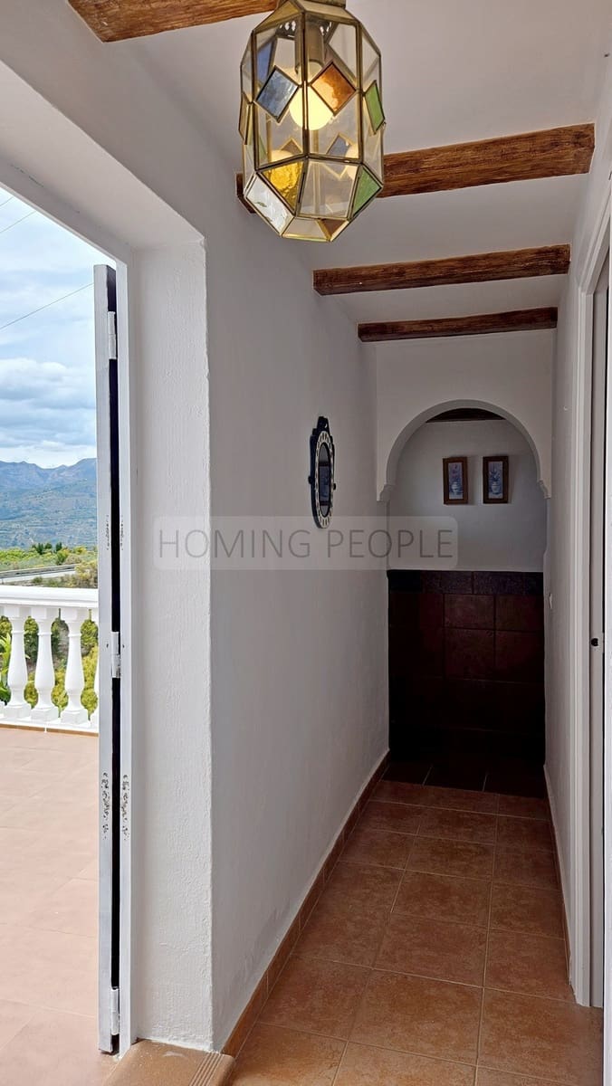 4 bedroom Villa for rent in Jete with pool garage - € 3,500 (Ref: 9780219)